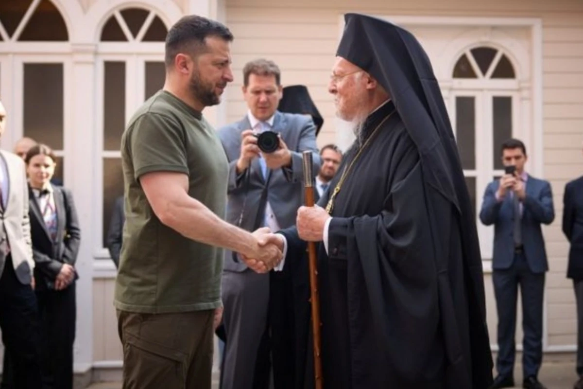 Zelenski Türkiyədə Patriarx Varfolomey ilə görüşüb