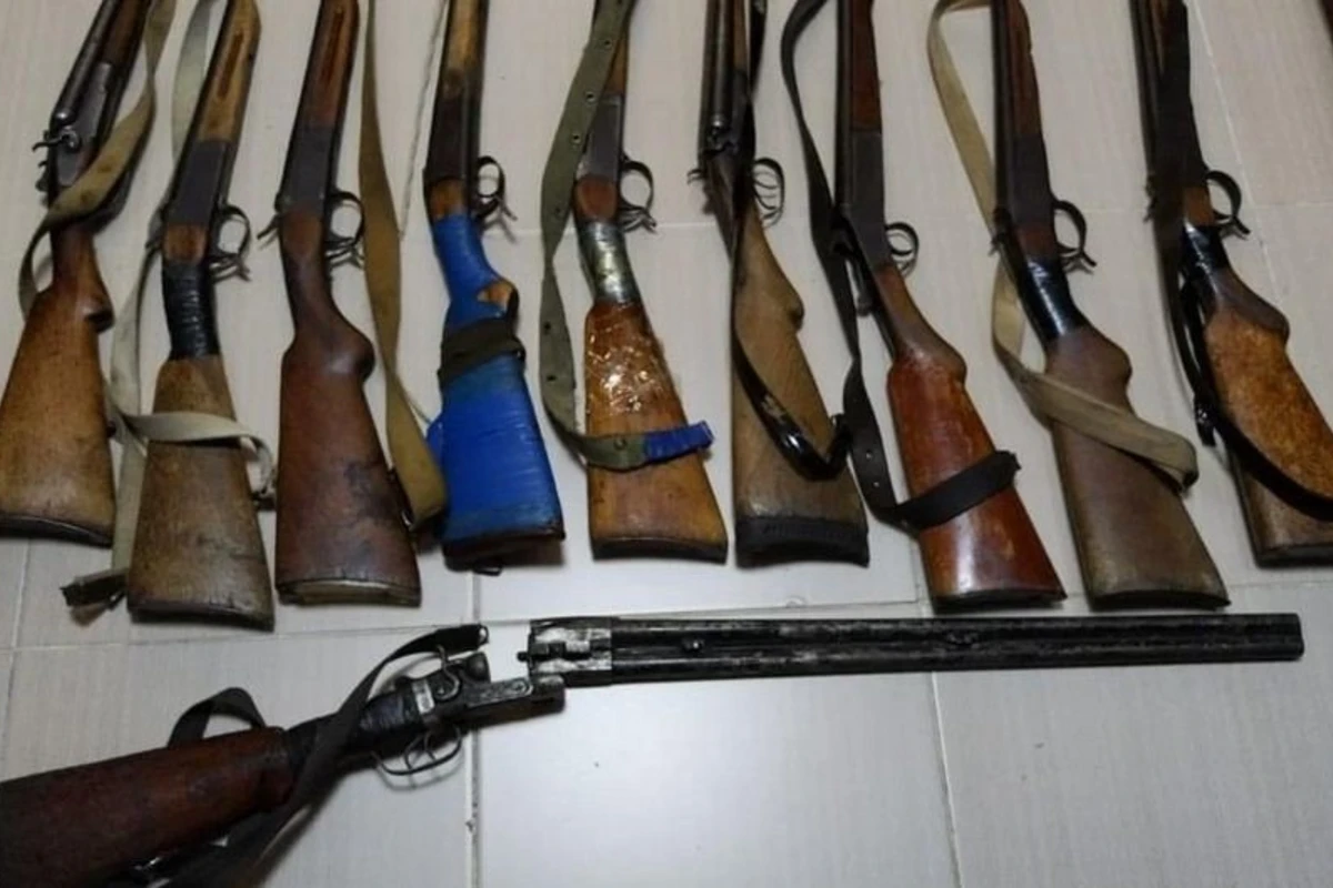 Qəbələ sakinlərindən 10 ədəd ov tüfəngi müsadirə olunub