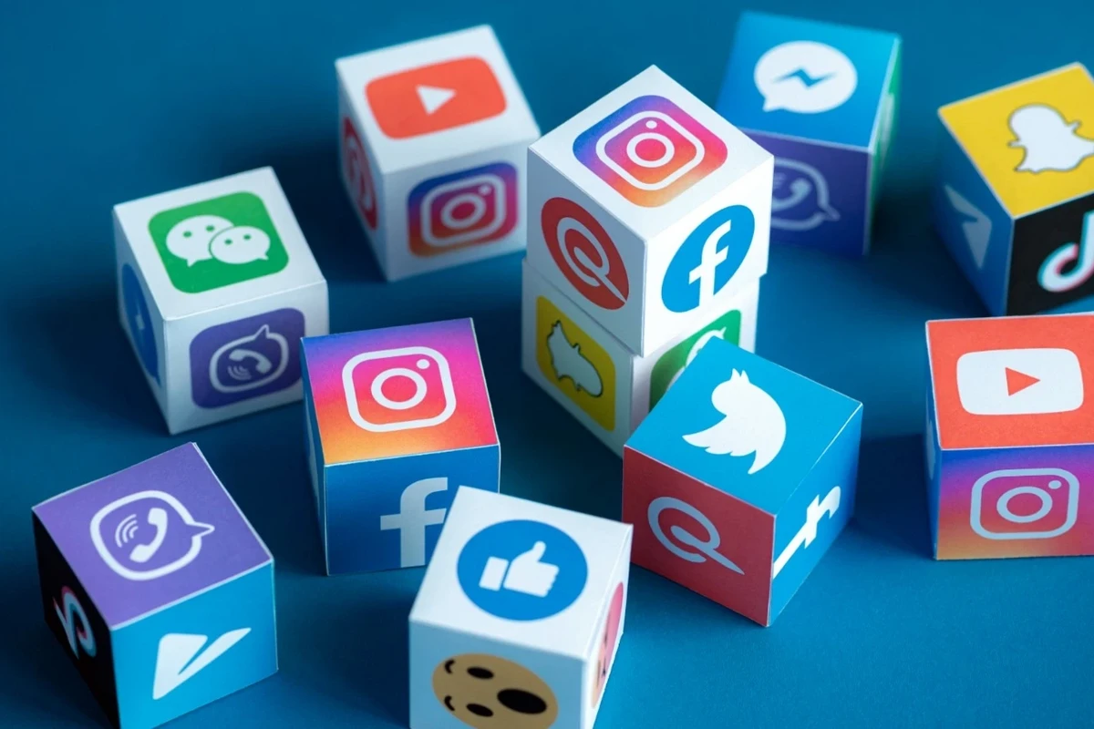 Ən populyar sosial media platformaları bəlli oldu: Facebook liderdir