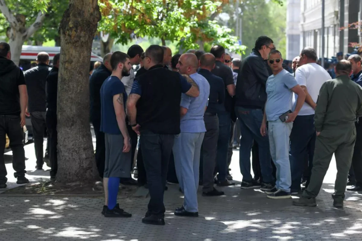 Erməni əsgərin atası: Gedib Azərbaycan pasportu alacağam