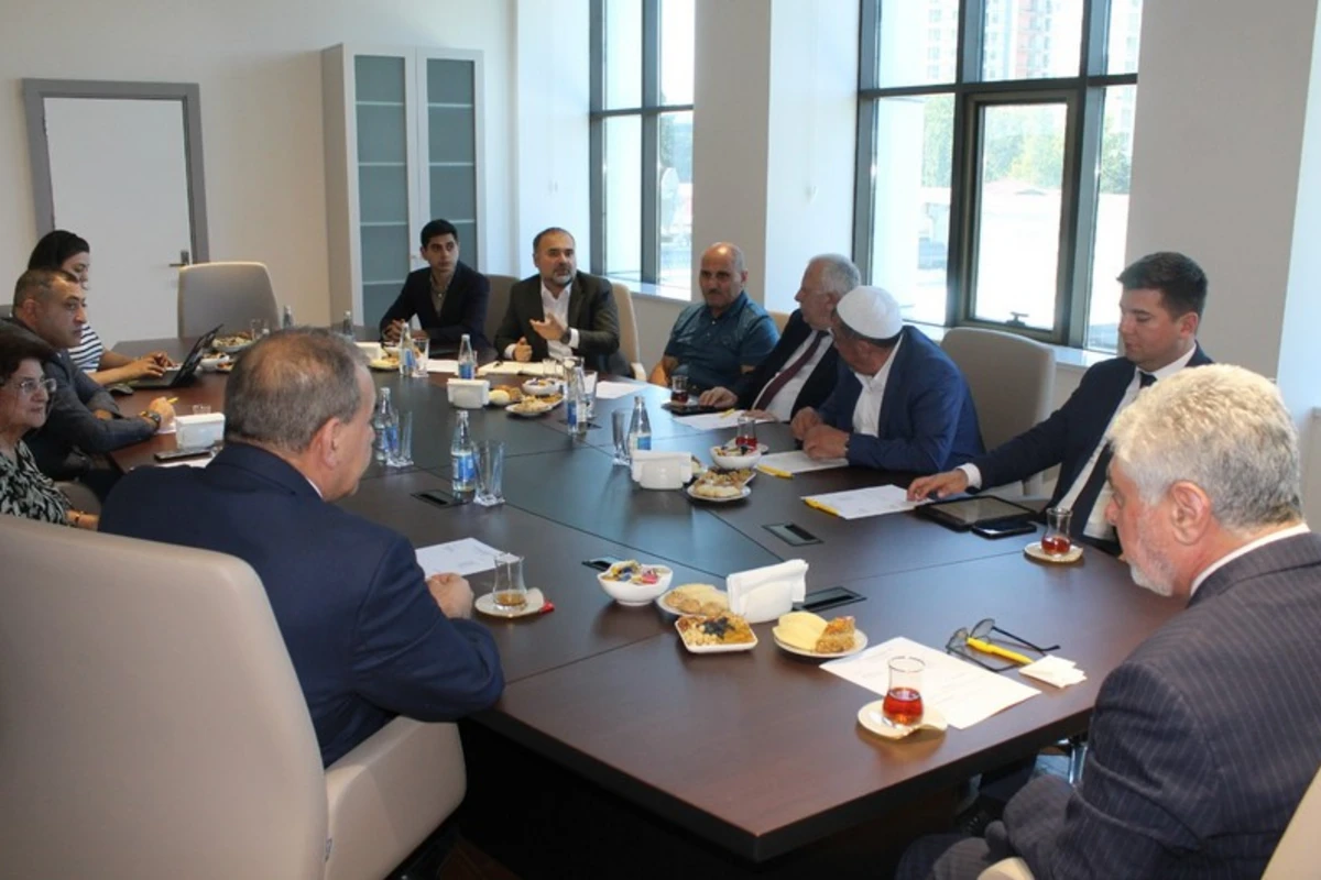 İTV-nin Yayım Şurasına yeni sədr seçilib - FOTO