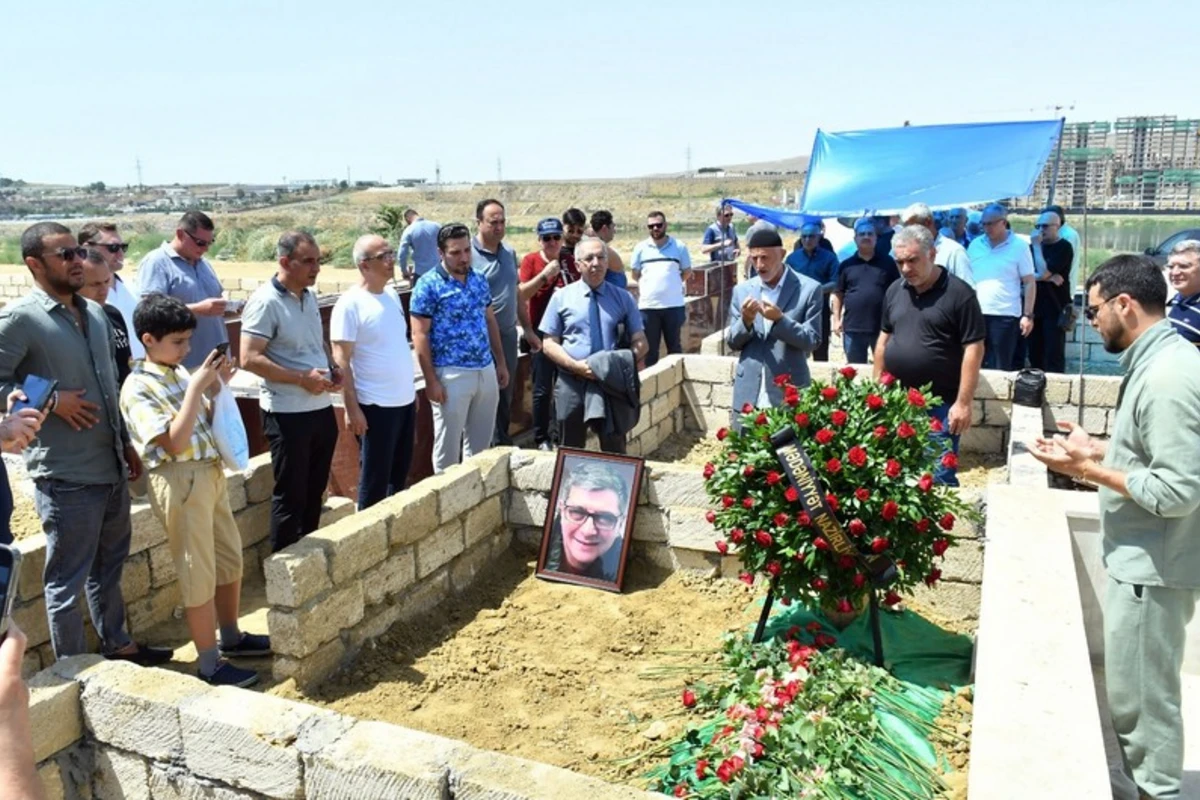 Əməkdar artist Rüfət Babayev dəfn olunub - FOTO