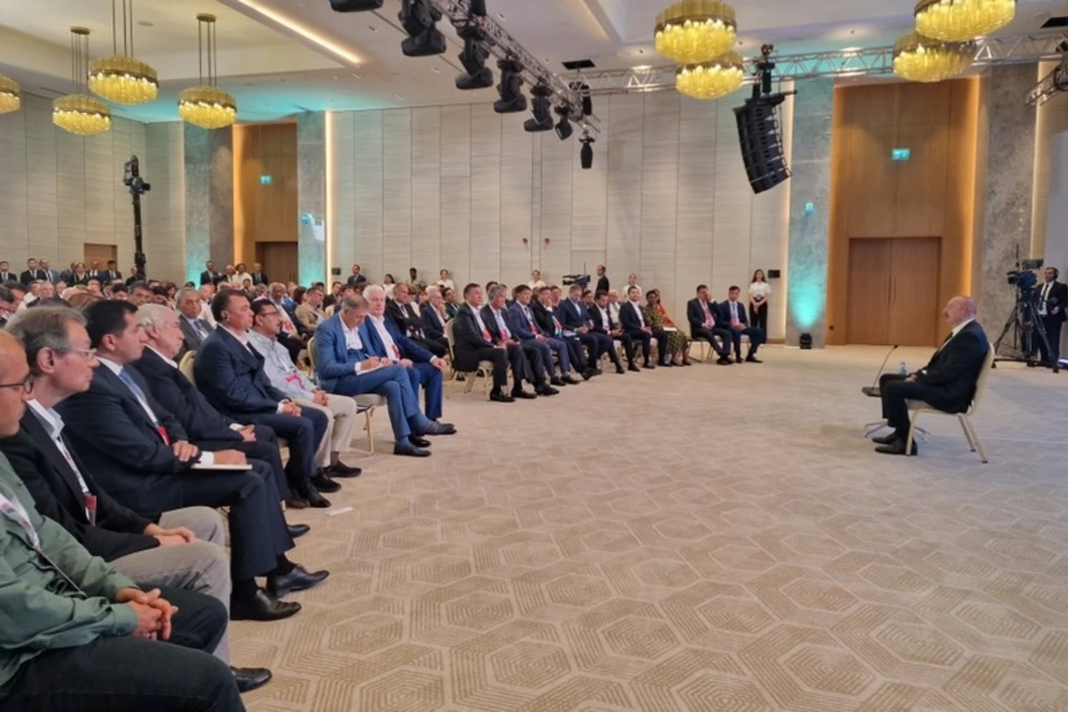Президент: Брюссельский формат – вспомогательный механизм прямого взаимодействия на уровне лидеров РА и АР