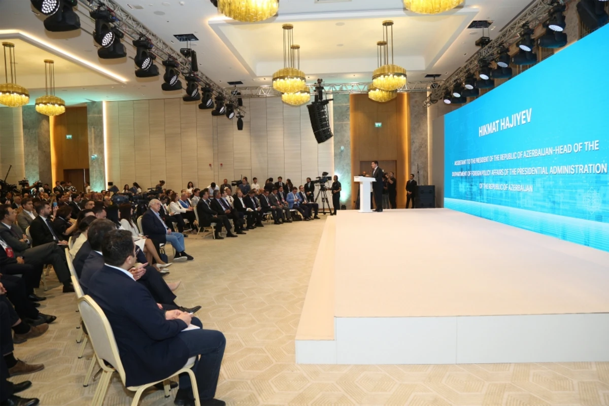 Şuşa Qlobal Media Forumunun ikinci günü sessiyalarla davam edir - FOTO