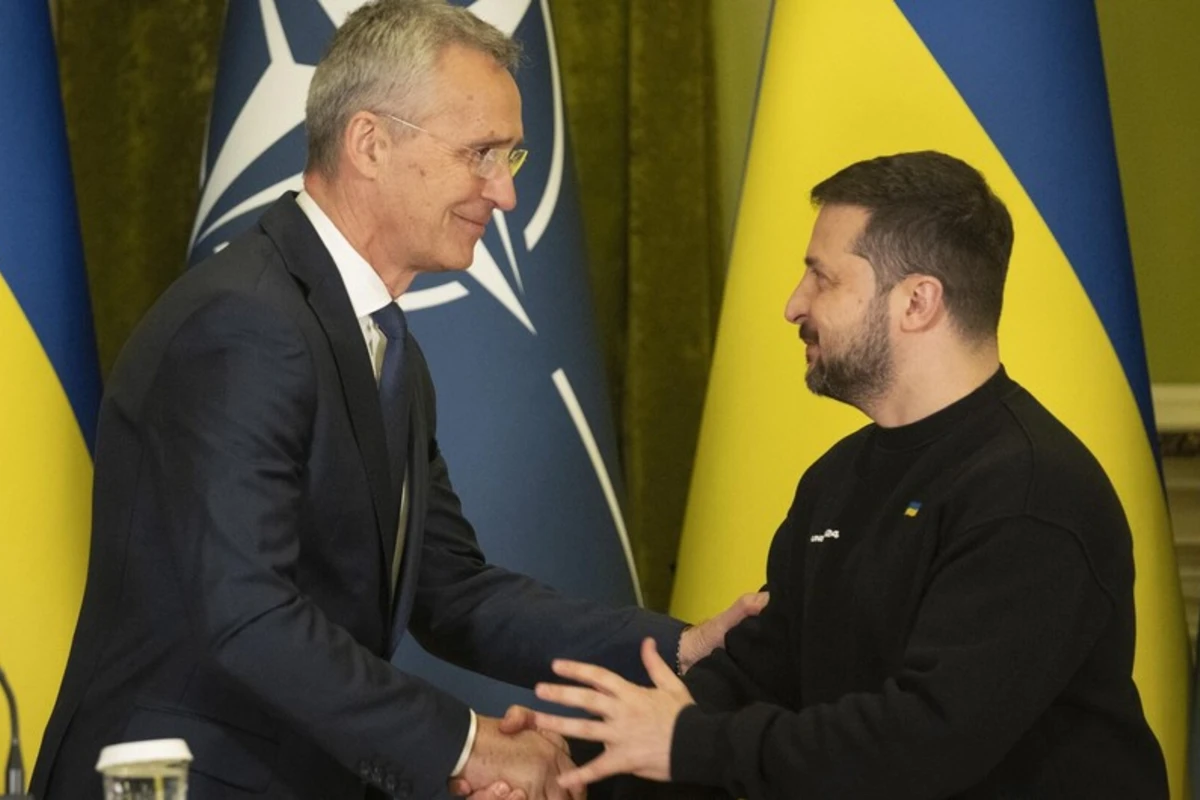 Zelenski Stoltenberqlə Ukraynanın NATO-ya inteqrasiyasını müzakirə edib