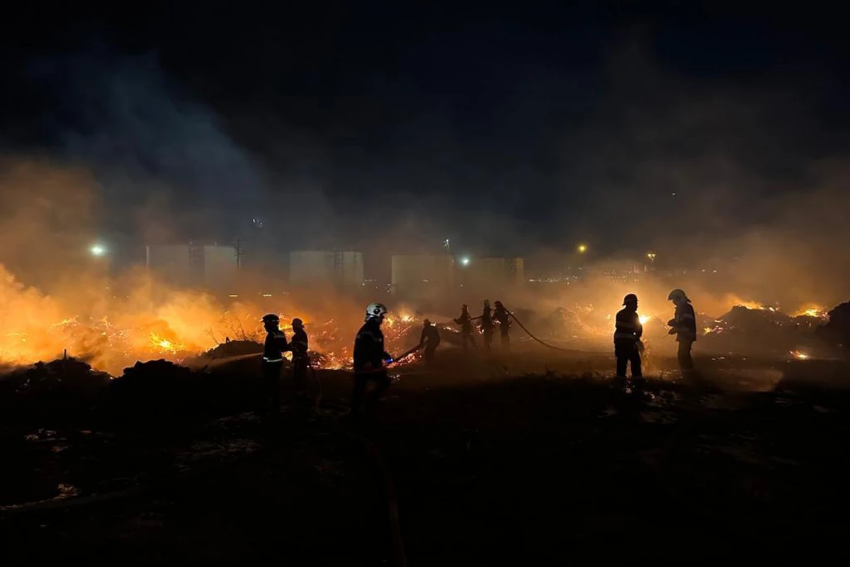 Xətaidə qamışlıq sahədə baş vermiş yanğın tam söndürülüb - YENİLƏNİB - FOTO/VİDEO
