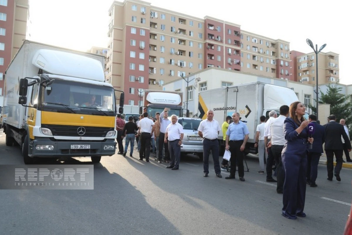 Daha bir neçə ailə Laçına yola salınıb - FOTO