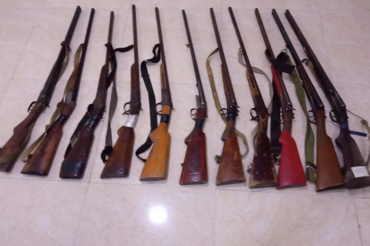 Sabirabad sakinlərindən qanunsuz saxlanılan odlu silahlar aşkarlanıb - FOTO