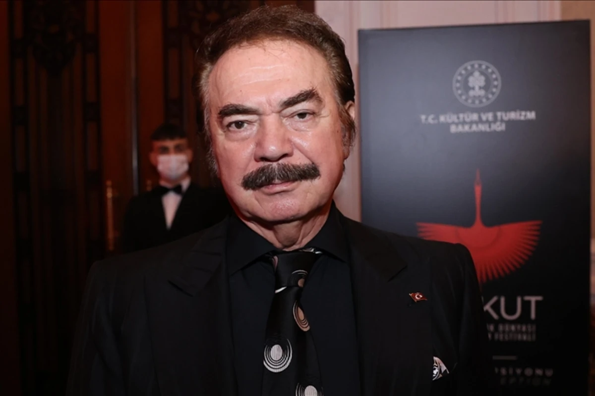 Orhan Gencebay: Azərbaycanlılar bizim canımızdır - VİDEO Orhan Gencebay: Azərbaycanlılar bizim canımızdır - VİDEO