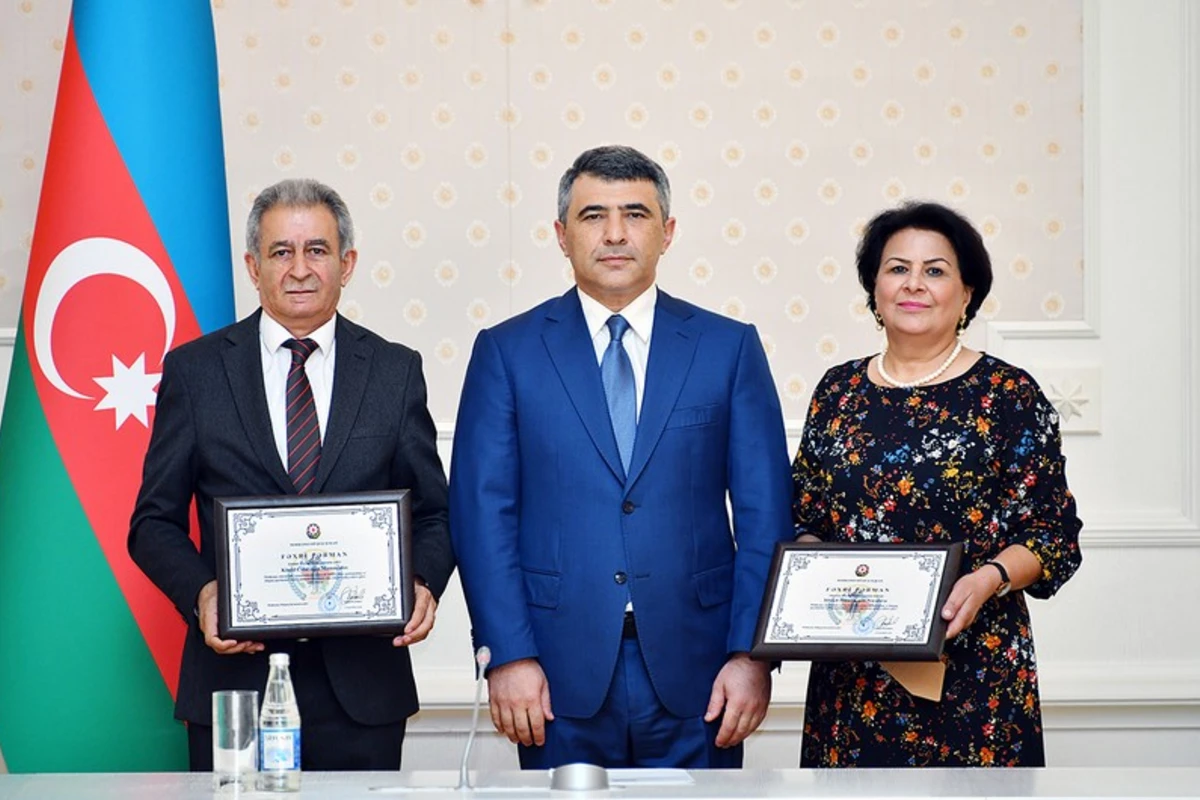 Azərbaycanda bir məhkəmə sədri və bir hakim təqaüdə göndərilib - FOTO