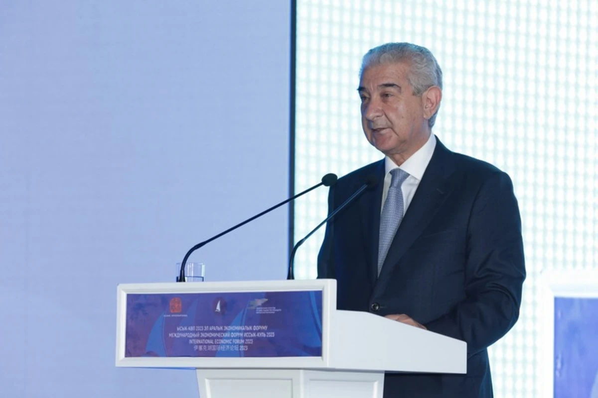 Əli Əhmədov: Azərbaycan beynəlxalq nəqliyyat dəhlizlərinin mühüm halqasıdır - FOTO