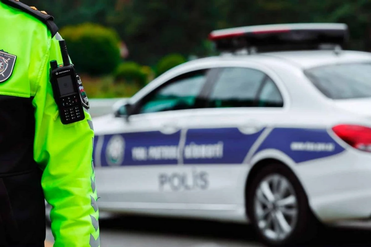 Дорожная полиция обратилась к водителям в связи с ветреной погодой