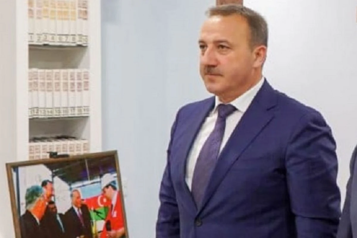 Кто он - Бабек Гусейнов, назначенный распоряжением Президента Азербайджана на высокую должность?