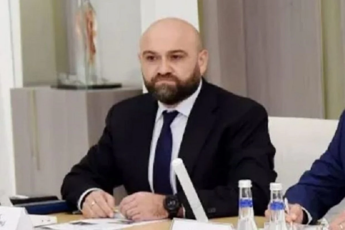 Prezidentin yüksək vəzifə verdiyi Babək Hüseynov kimdir - DOSYE