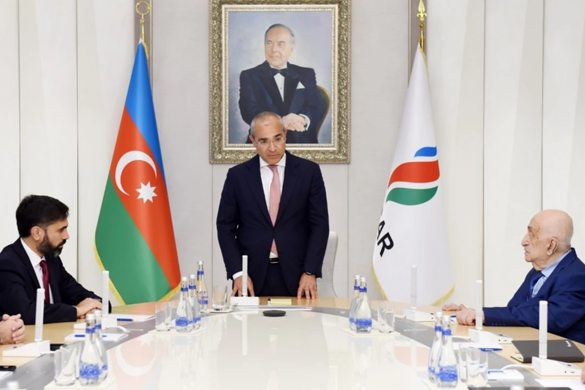 Состоялась встреча с новоназначенными вице-президентами SOCAR - ФОТО Состоялась встреча с новоназначенными вице-президентами SOCAR - ФОТО