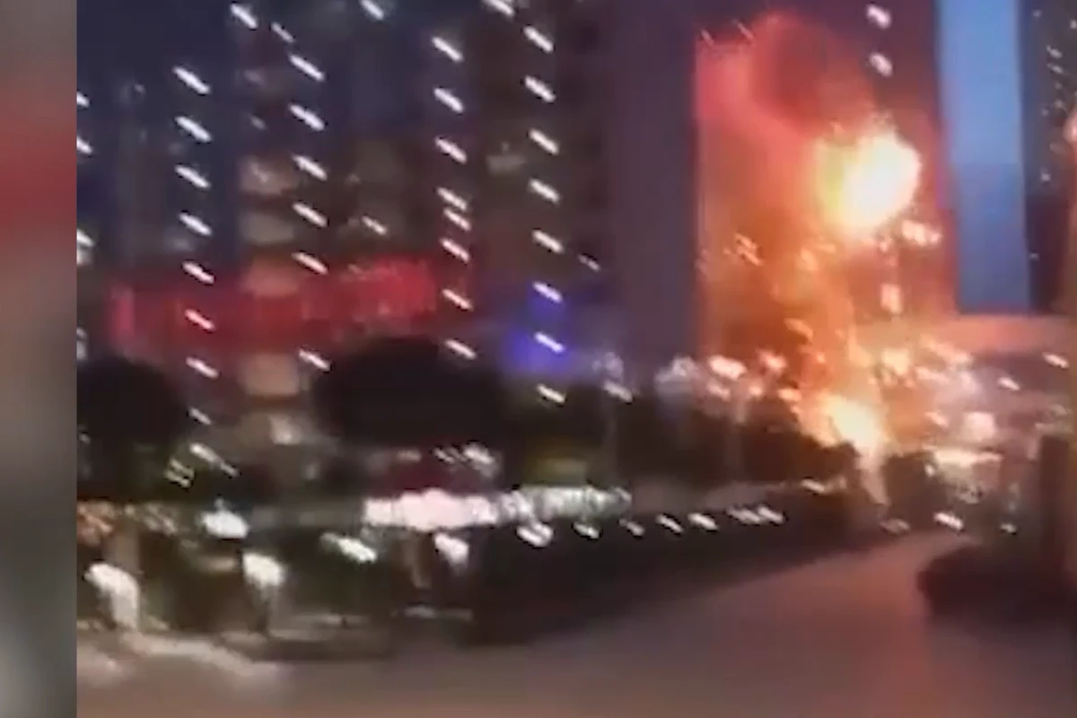“Moskva-Siti”nin binasına dron çırpıldı - VİDEO
