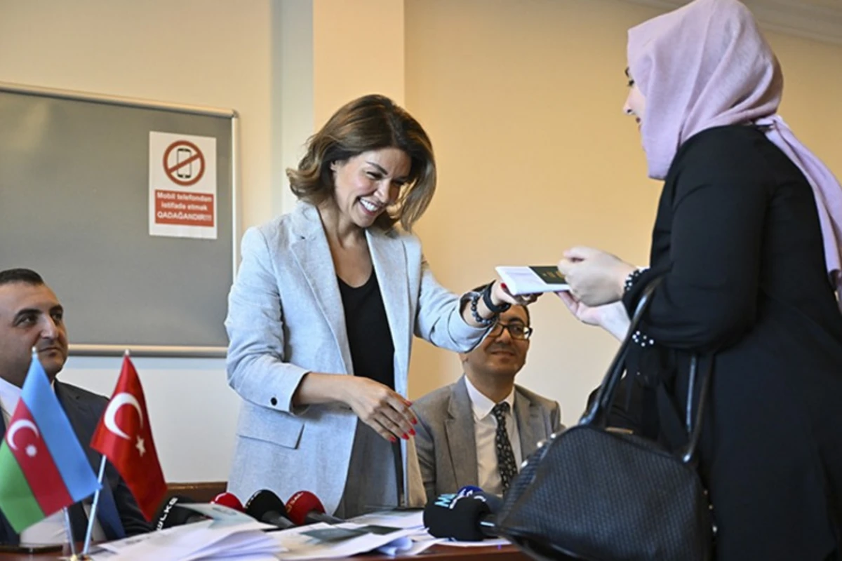 Türkiyədə yaşayan Azərbaycan vətəndaşlarına hüquqi yardım göstəriləcək - FOTO