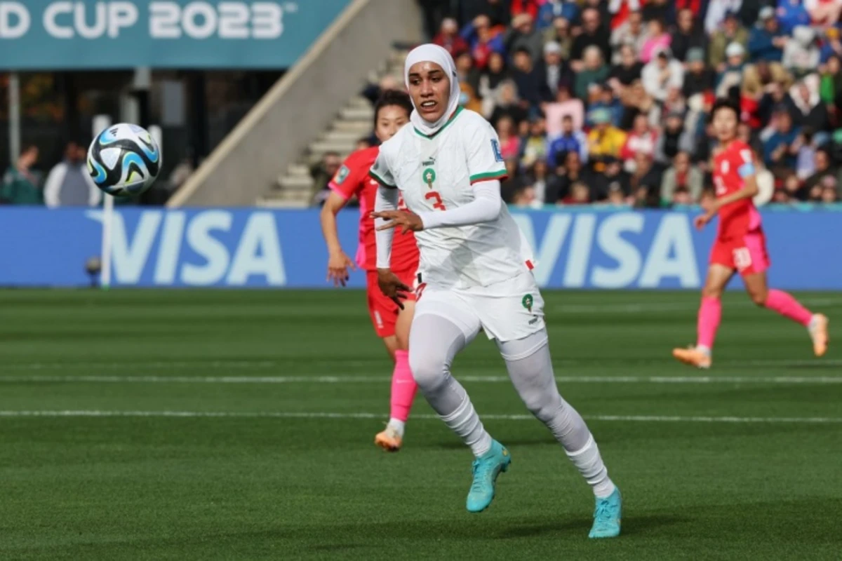 Mərakeşli müdafiəçi DÇ-də hicabda oynayan ilk futbolçu oldu