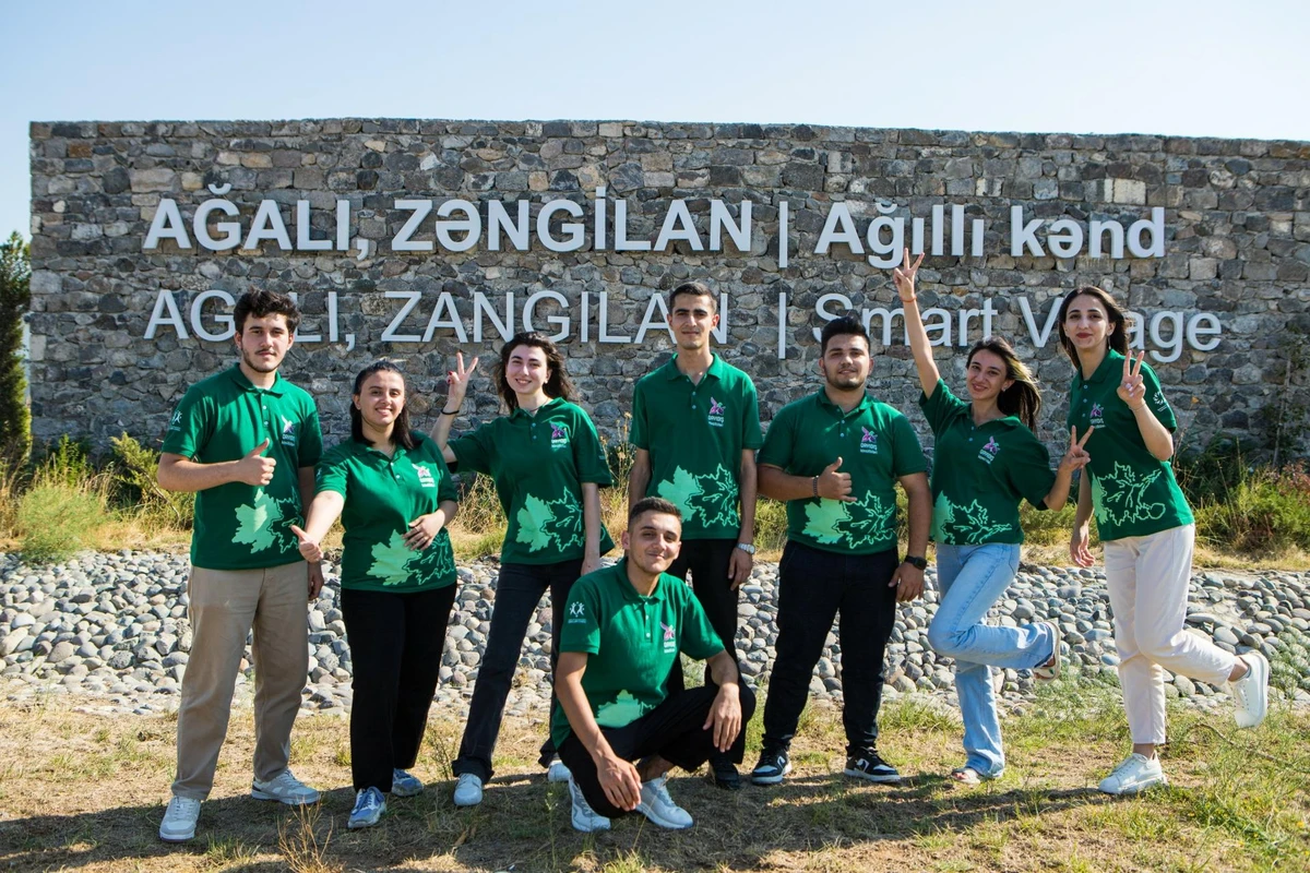 Zəngilan könüllüləri Ağalı kəndində fəaliyyətə başlayıb - FOTO/VİDEO Zəngilan könüllüləri Ağalı kəndində fəaliyyətə başlayıb - FOTO/VİDEO