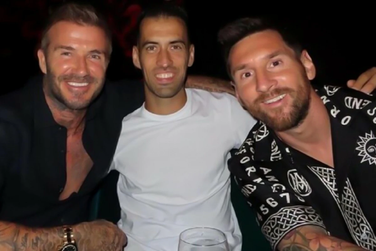 Messi, Bekhem və Busqets ailəvi nahar ediblər - FOTO Messi, Bekhem və Busqets ailəvi nahar ediblər - FOTO