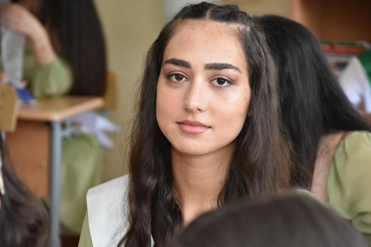 Ölkə birinciləri Bakı Ali Neft Məktəbini seçirlər - FOTO