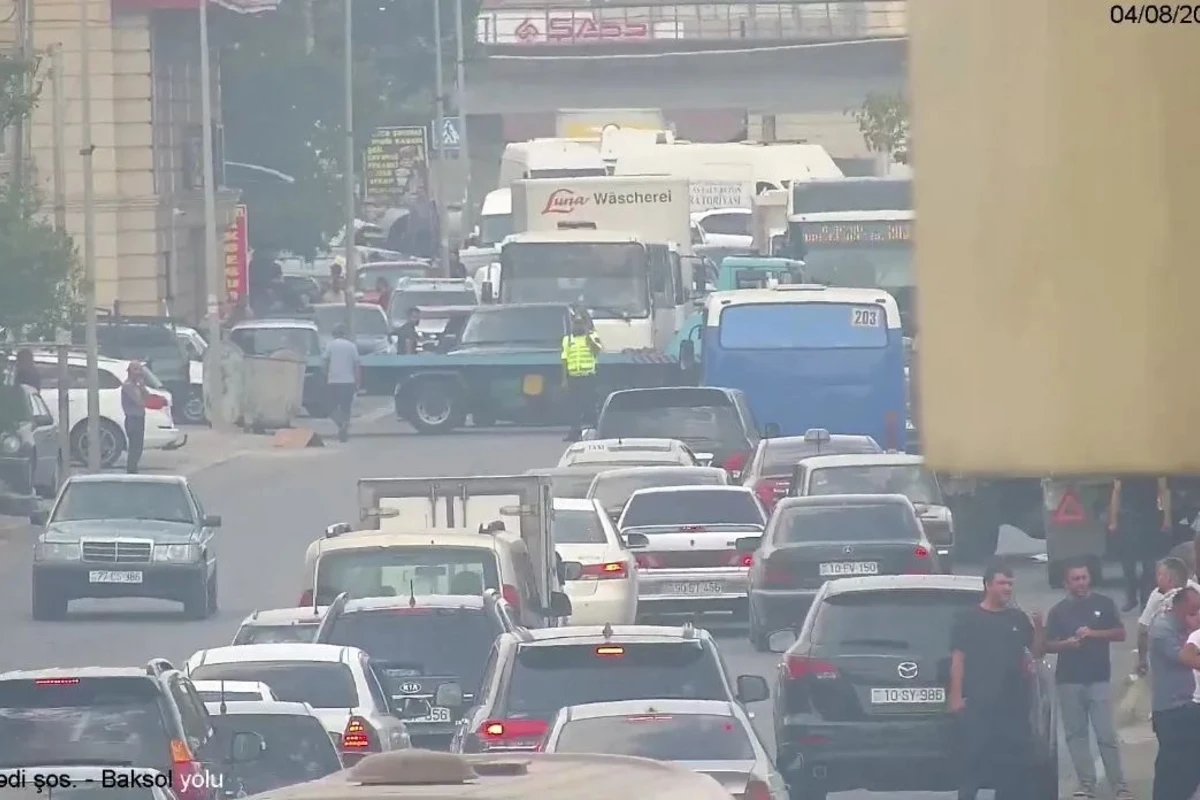 Восстановлено движение транспорта по дороге Баксол - ОБНОВЛЕНО