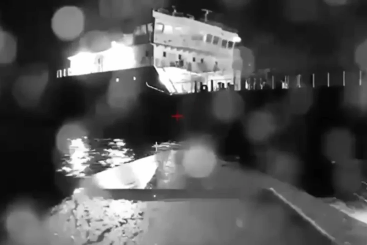 Ukrayna Rusiyanın iri neft tankerini partladıb - VİDEO
