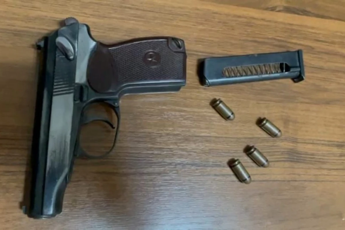 Bakıda 3 min manata “Makarov” satmaq istəyən şəxs saxlanılıb - FOTO