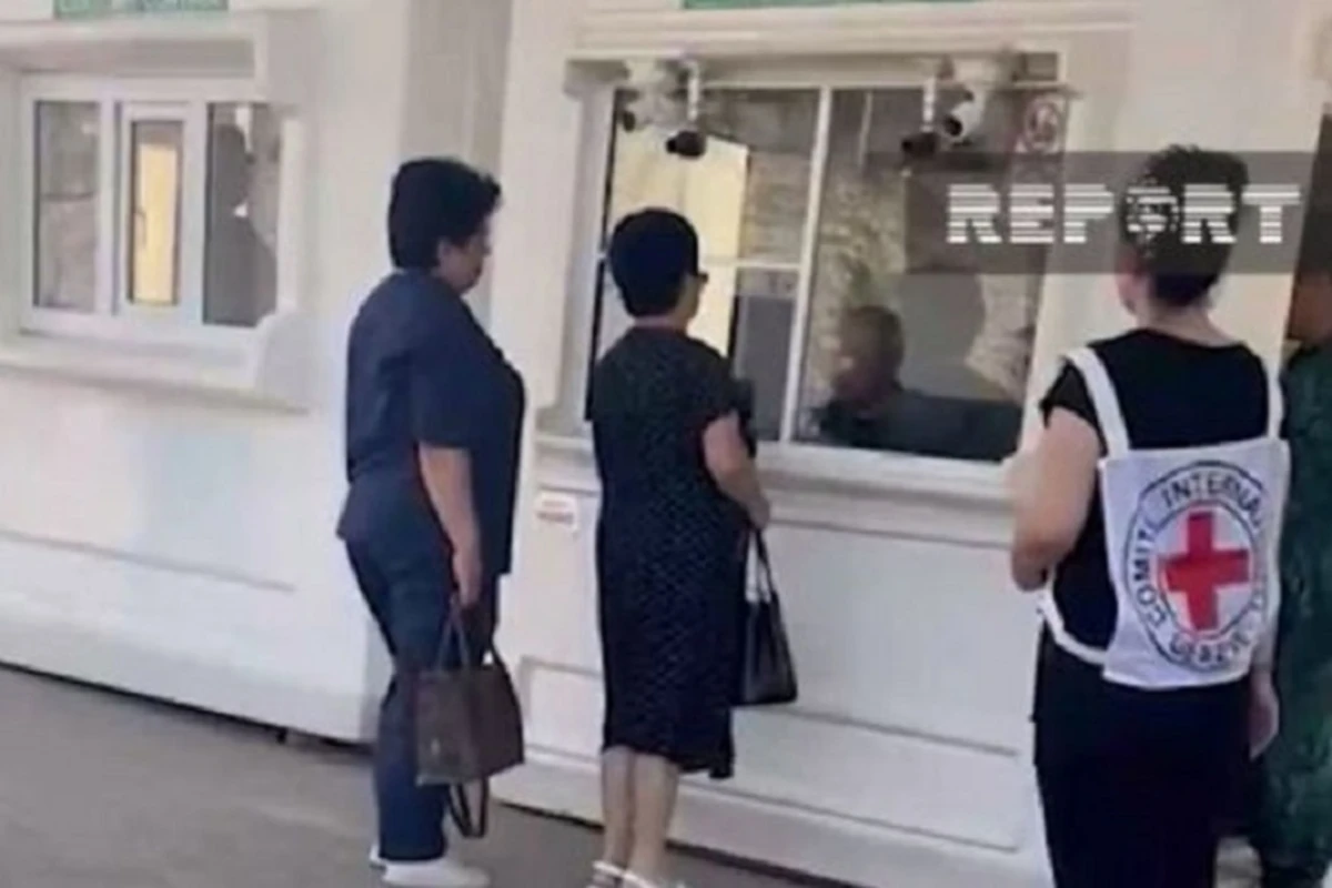 Армяне Карабаха беспрепятственно пересекают КПП Лачын - ВИДЕО