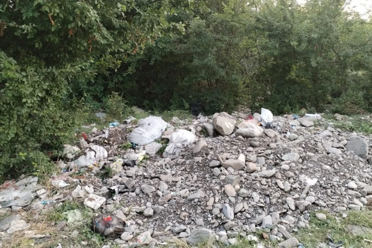 Azərbaycanda bələdiyyə sədri cəzalandırıldı - FOTO