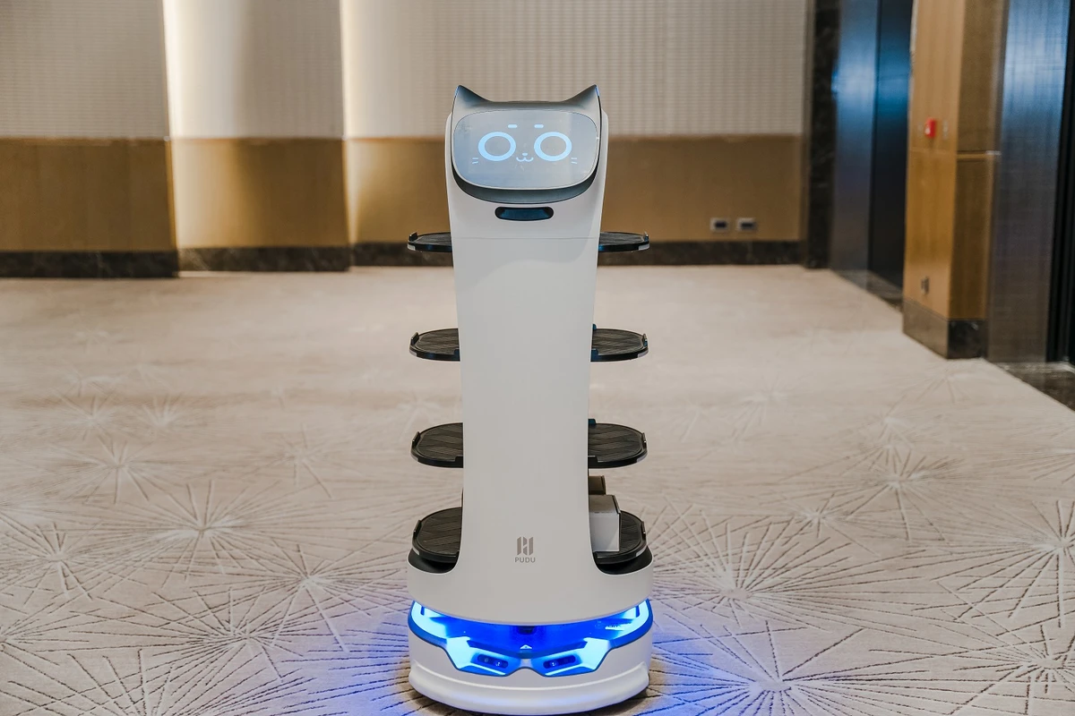 Reklam sektorunda yenilik: Robotlar xidmət göstərəcək - FOTO Reklam sektorunda yenilik: Robotlar xidmət göstərəcək - FOTO