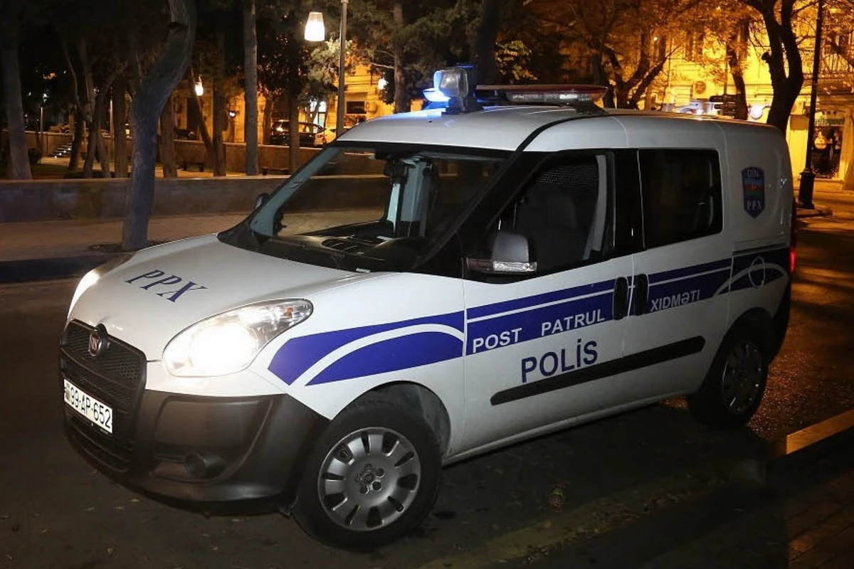 В Баку полицейские обезвредили двух грабителей: ранен сотрудник полиции
