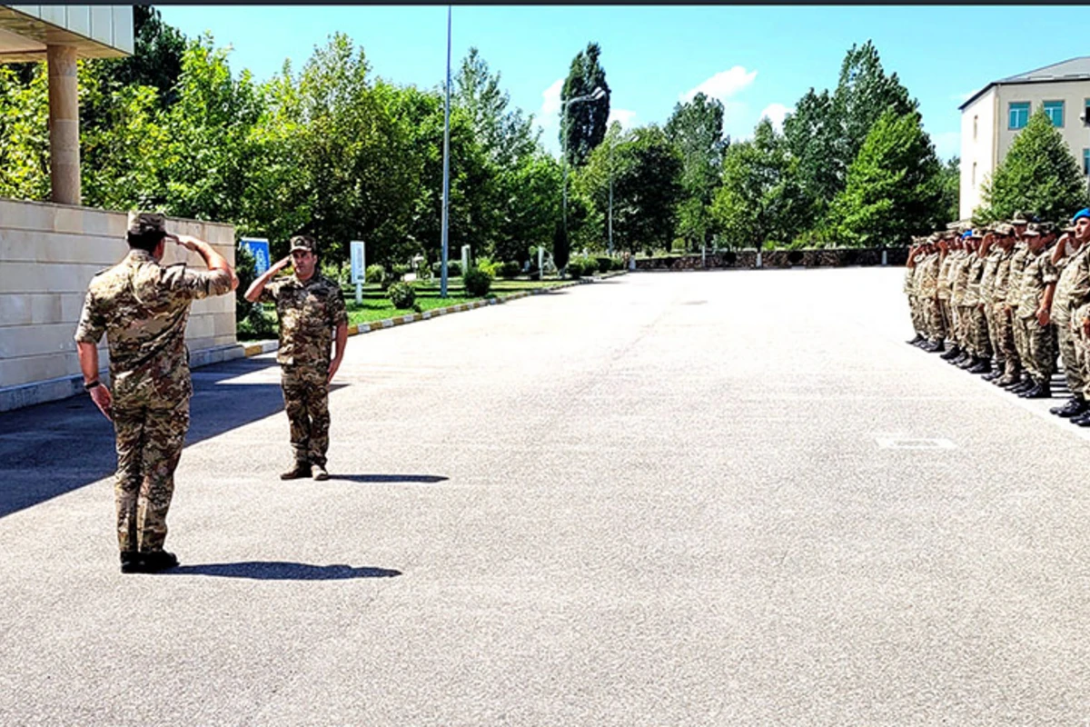 Bir qrup hərbi qulluqçu mükafatlandırıldı - FOTO/VİDEO