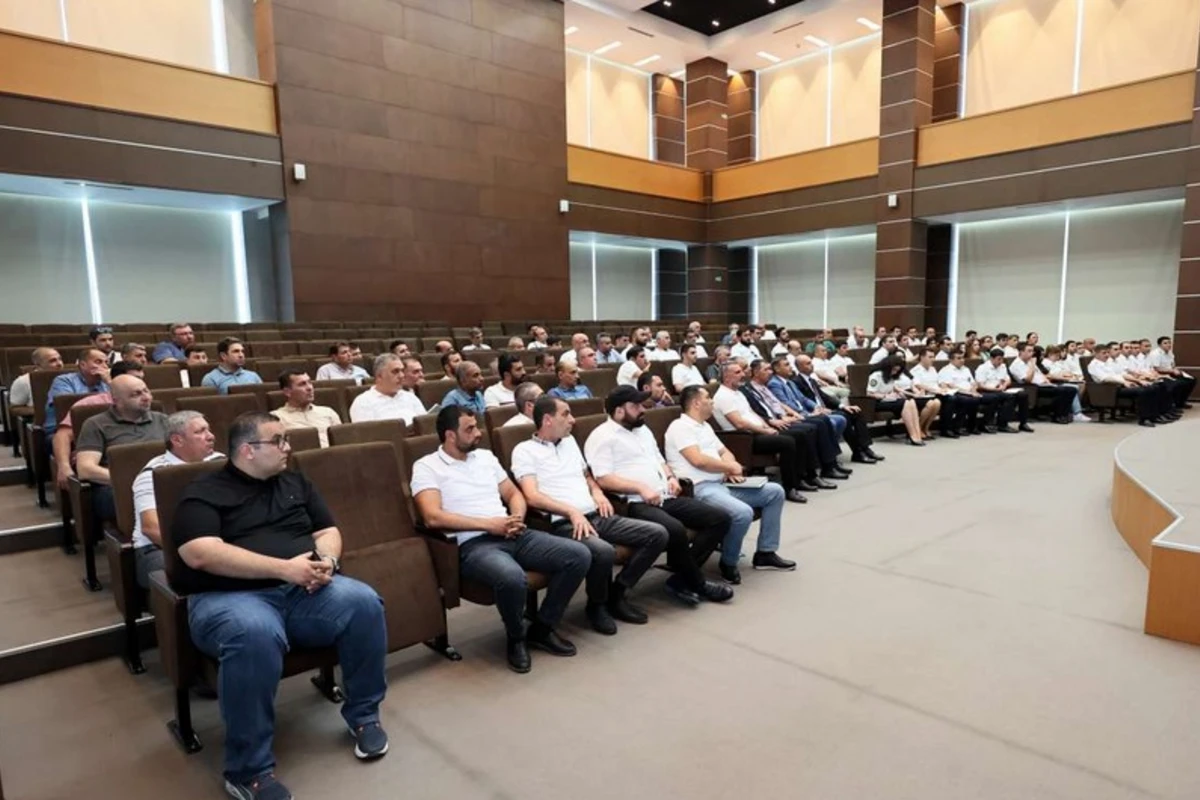 Azərbaycan gömrüyündə sahibkarların bəyannamələri 30 dəqiqəyə yoxlanılacaq