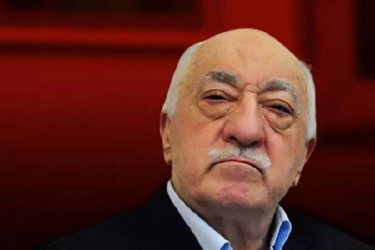 “FETÖ - İbadoğlu - Mənsimov üçbucağı dövlətçiliyimiz üçün ciddi təhlükə mənbəyi ola bilər” - RƏY - FOTO