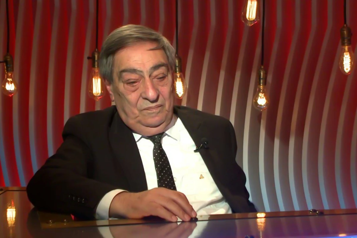 Rəşid Mahmudov: “Toylara borc götürüb gedirəm”