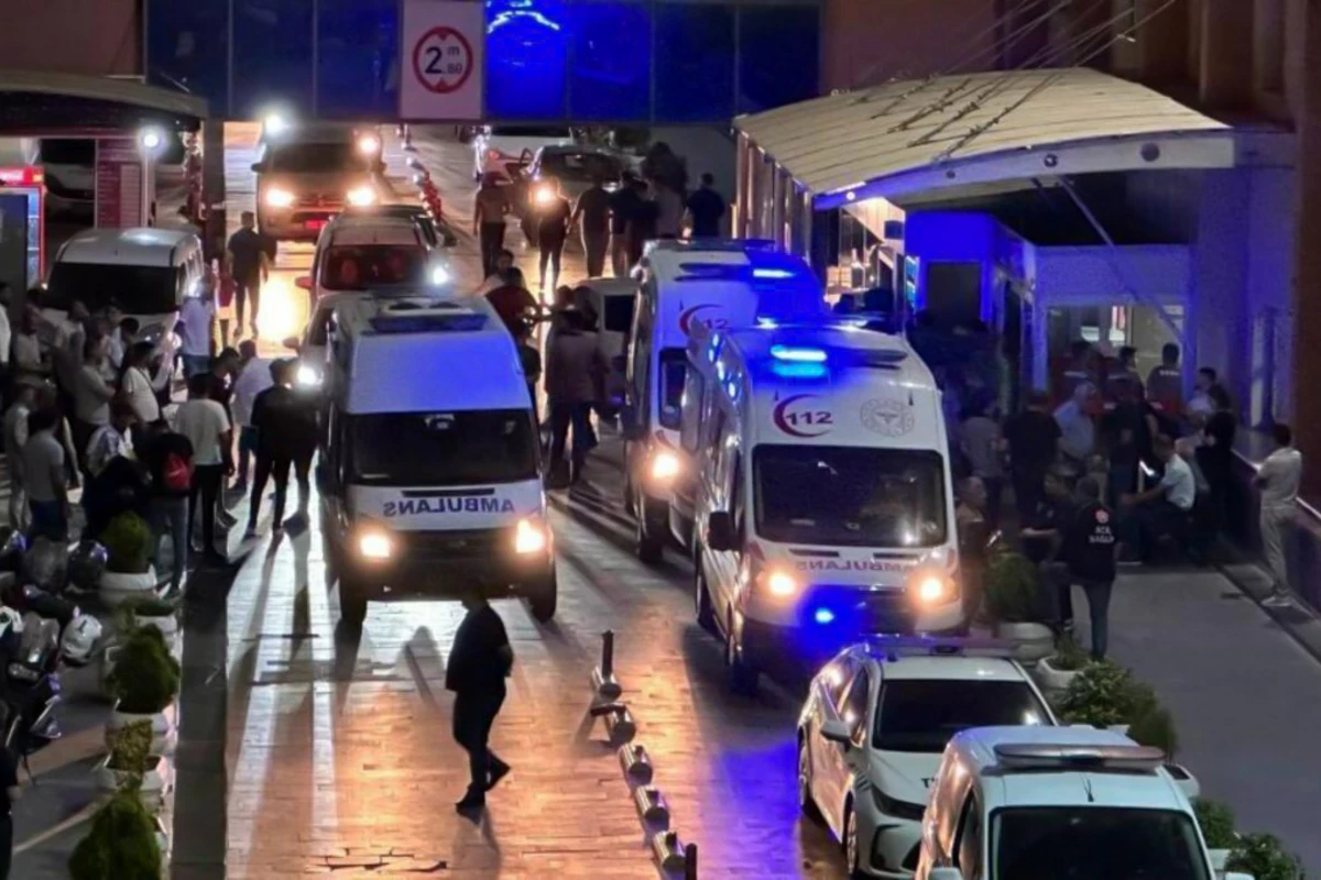 Türkiyədə iki ailə arasındakı davada 41 NƏFƏR YARALANIB - FOTO