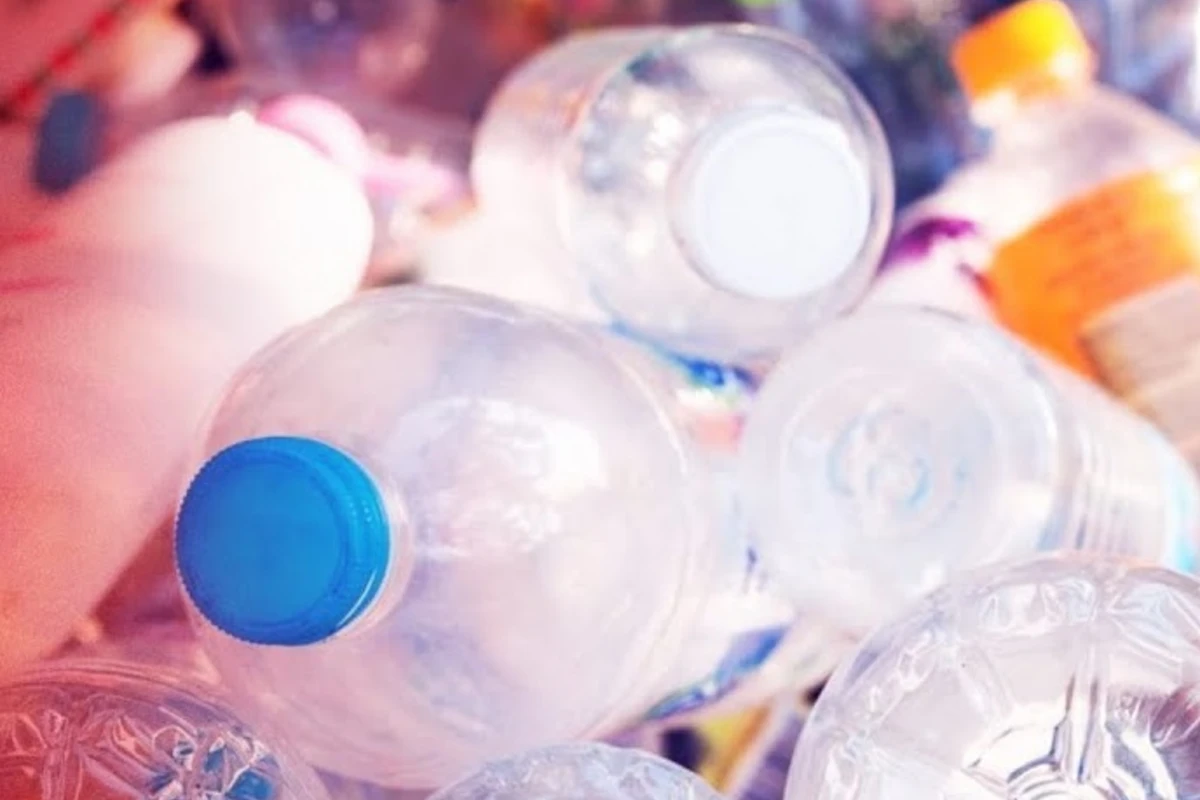 Plastik qablaşdırmalar: insan sağlamlığına hansı mənfi təsirləri var? - VİDEO Plastik qablaşdırmalar: insan sağlamlığına hansı mənfi təsirləri var? - VİDEO