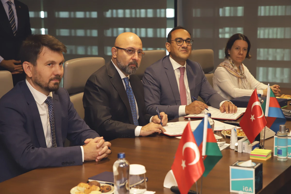 Azərbaycan və Türkiyə aeronaviqasiya sahəsində əməkdaşlığı inkişaf etdirir - FOTO