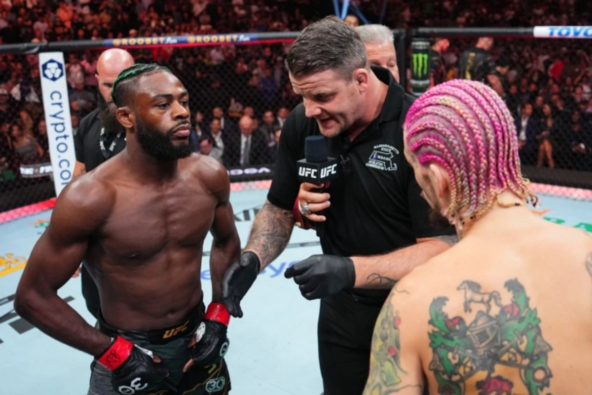 UFC-də yüngül çəkidə çempion məlum oldu - VİDEO