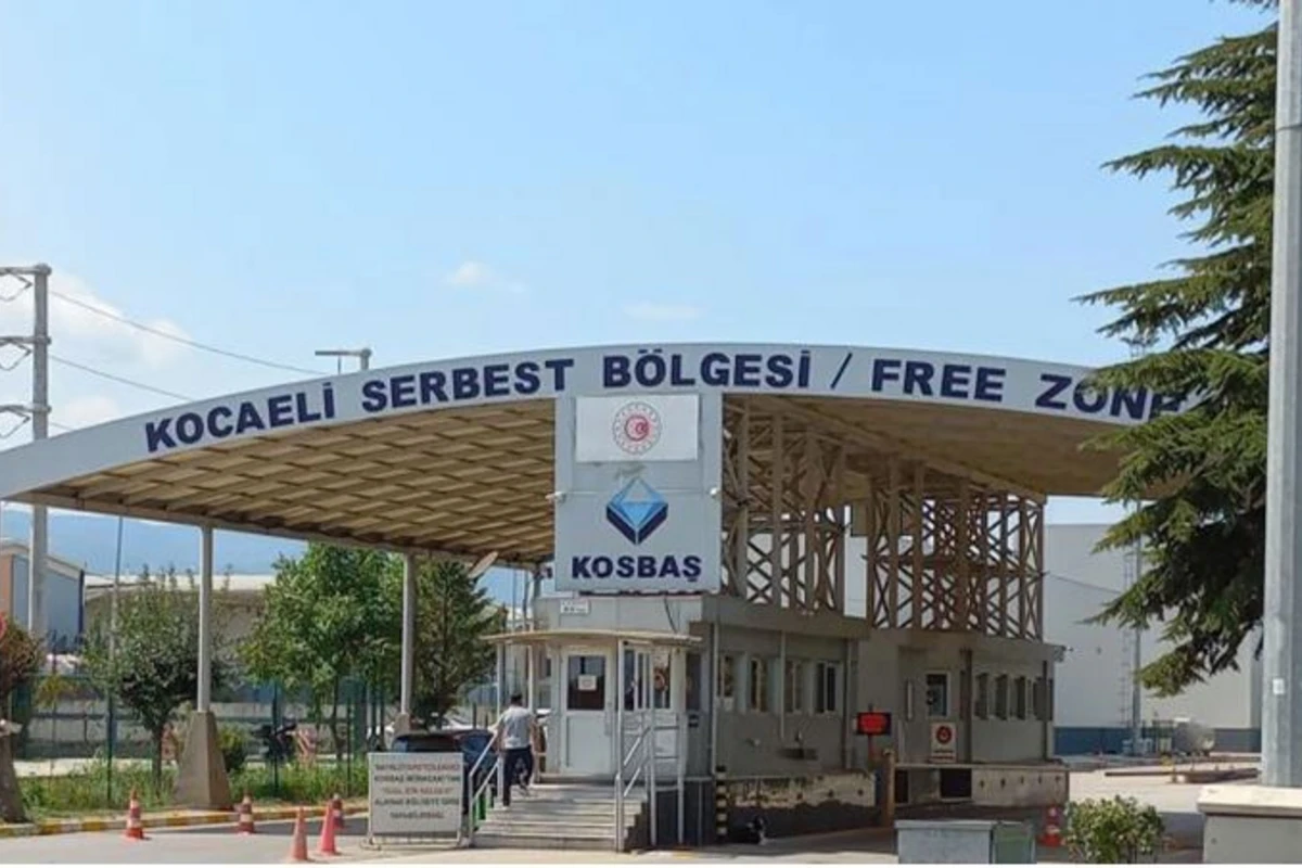 Türkiyədə YAXTADA YANĞIN - 10 nəfər tüstüdən zəhərləndi - FOTO