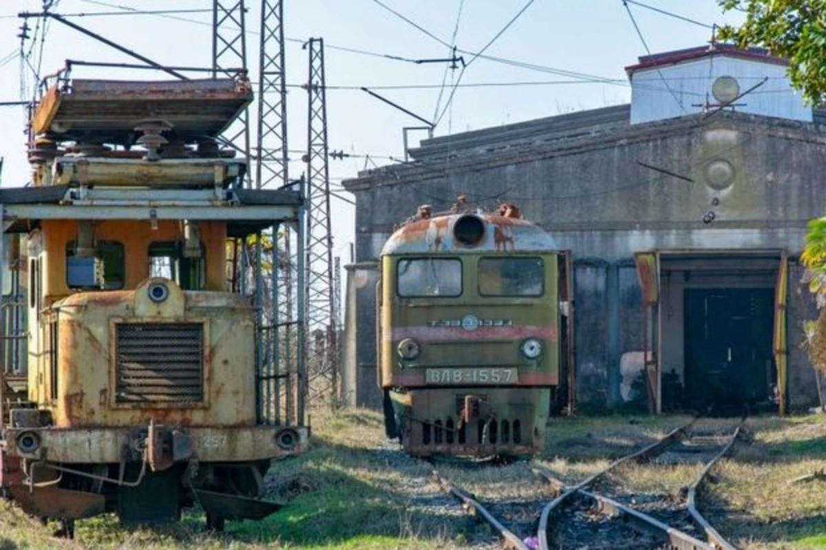 Abxaz dəmir yolunun açılması baş tutmayacaq - “Kaspi”nin ŞƏRHİ - FOTO