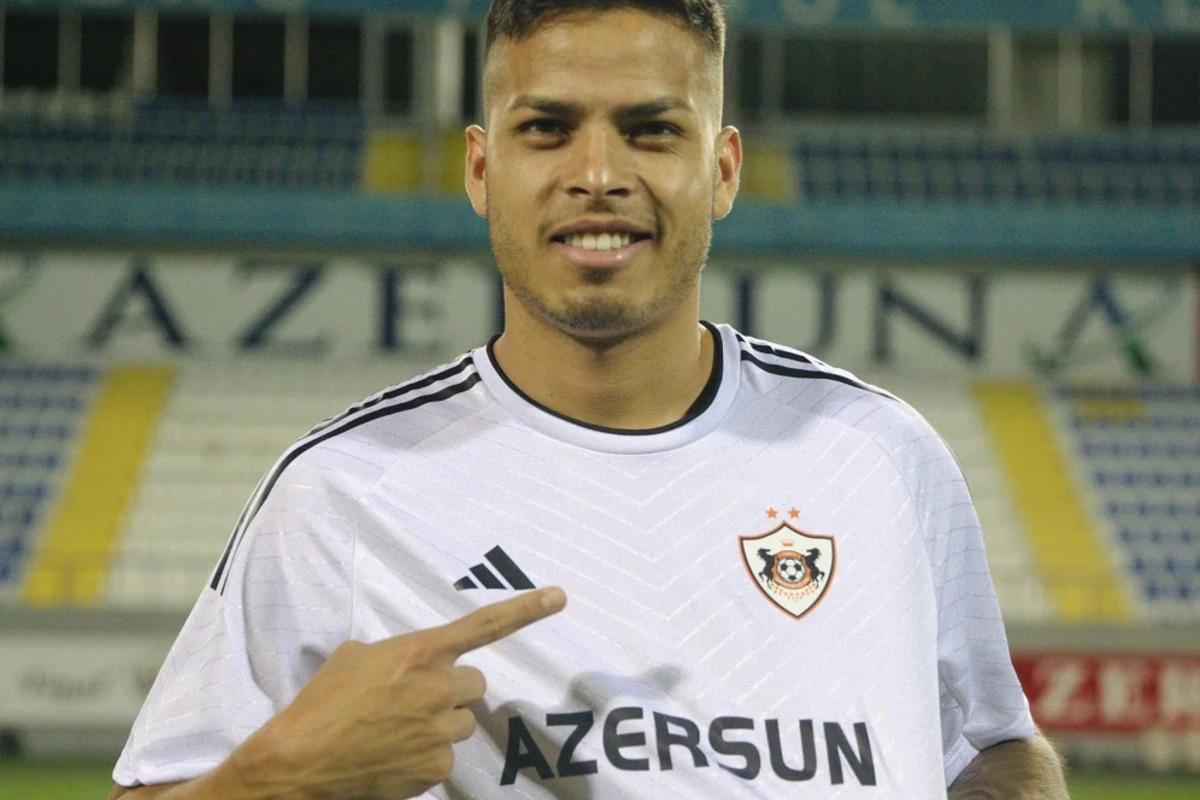 “Qarabağ” yeni futbolçu transfer etdi - FOTO