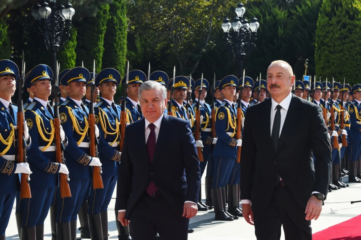 Özbəkistan Prezidenti Şavkat Mirziyoyevin rəsmi qarşılanma mərasimi olub