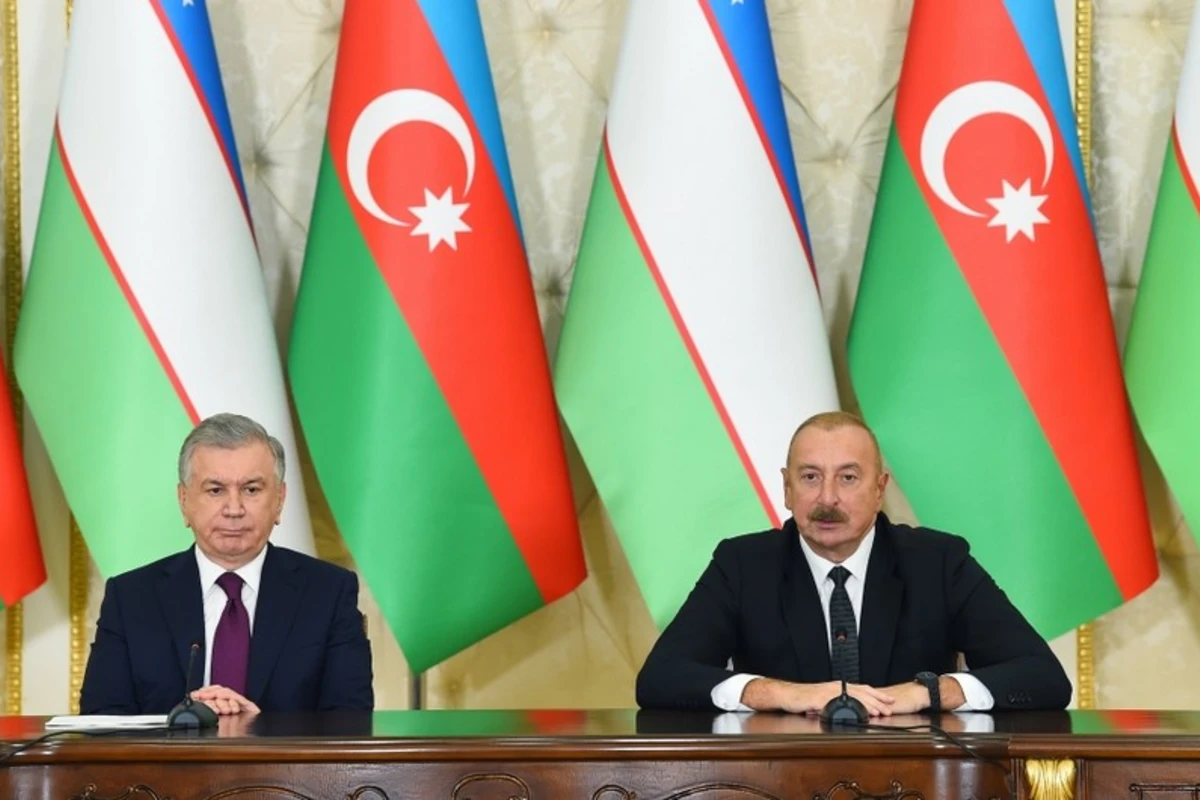 Dövlət başçısı: Azərbaycan ilə Özbəkistan arasında qardaşlıq münasibətlərinin çoxəsrlik tarixi var
