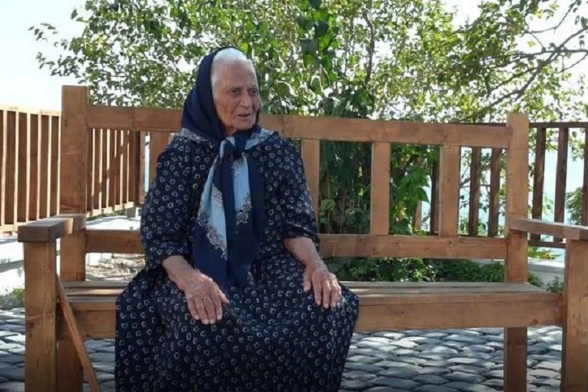 Вернувшаяся в Лачын 98-летняя Наргиз Асадова: Город очень тепло встретил меня - ВИДЕО