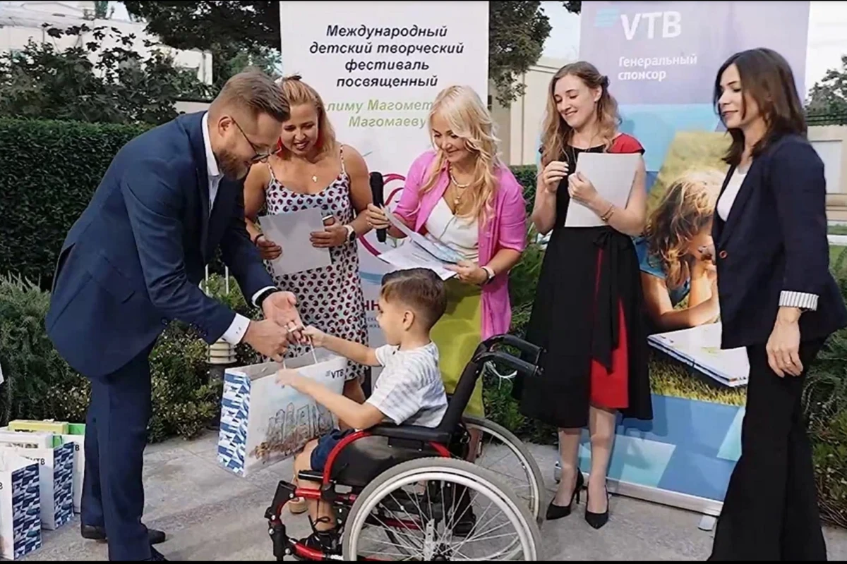 VTB (Azərbaycan) ilk uşaq və gənclərin yaradıcılıq festivalının baş sponsoru oldu - VİDEO