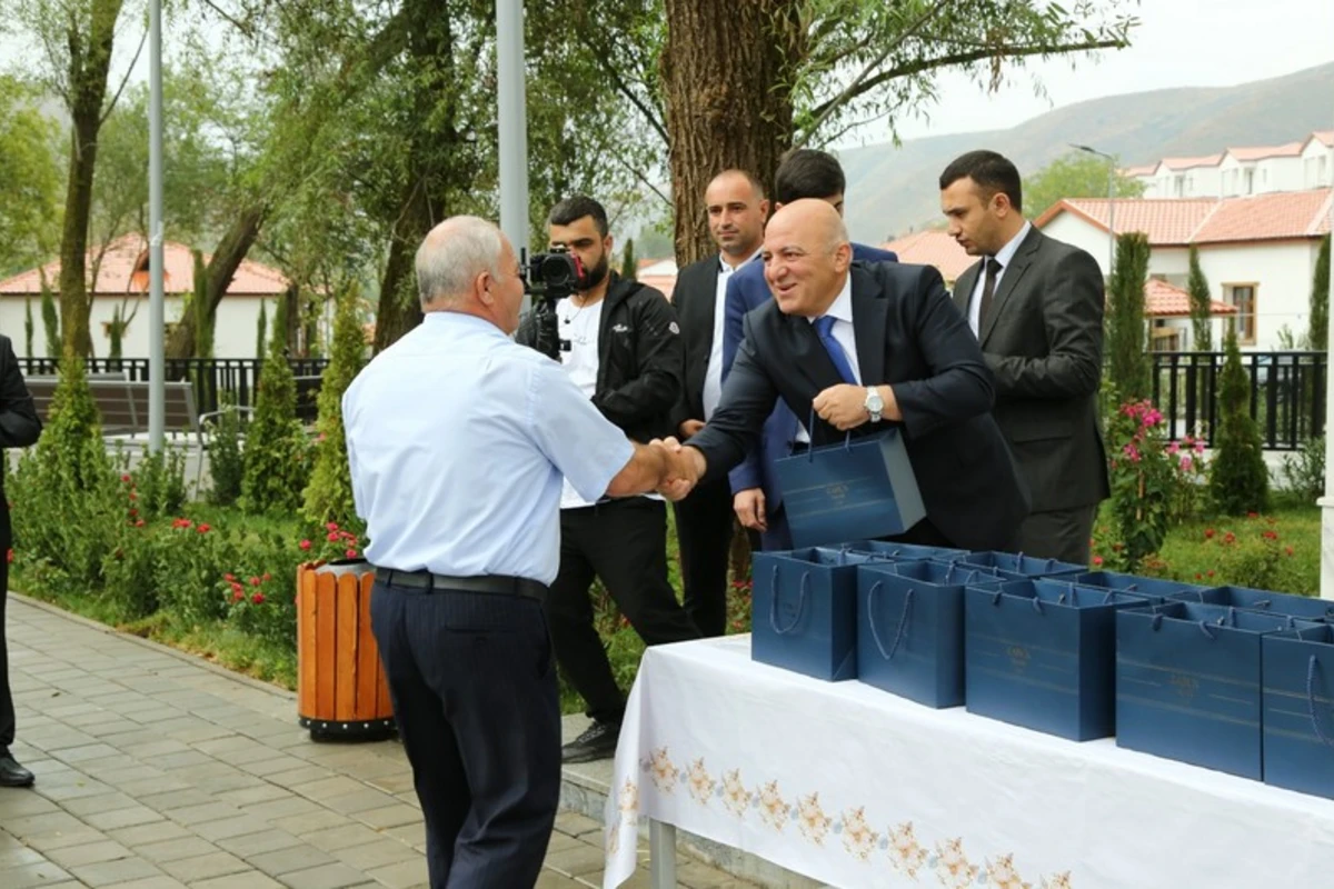 Zabuxa köçürülən ailələrə mənzillərinin açarları təqdim edilib - FOTO