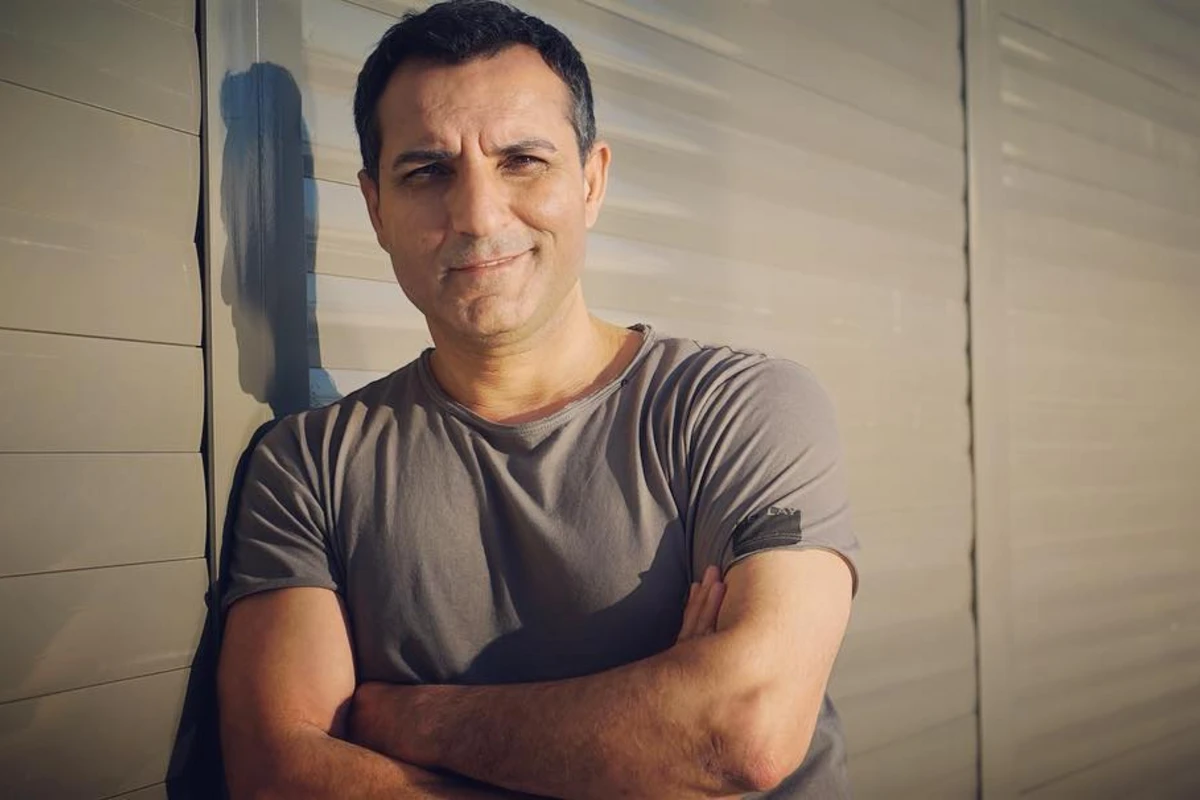 Rafet El Roman övladı olmasın deyə BU ADDIMI ATDI - FOTO Rafet El Roman övladı olmasın deyə BU ADDIMI ATDI - FOTO