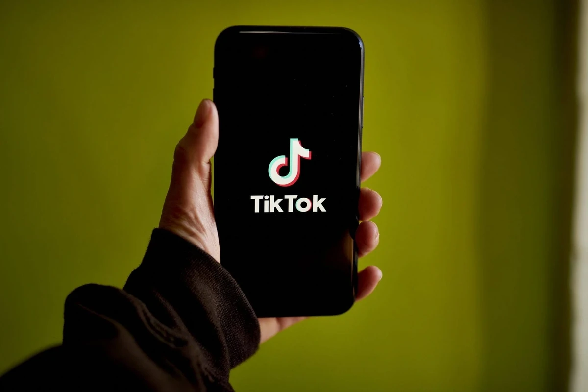 Задержаны кибермошенники, продававшие в кредит золото в TikTok - ВИДЕО